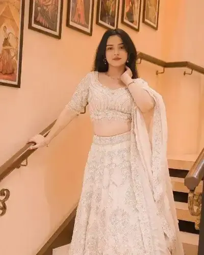 Escort Badami